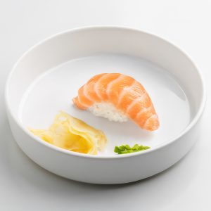 Нигири суши с лососем