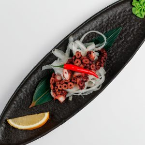 Сашими из осьминога