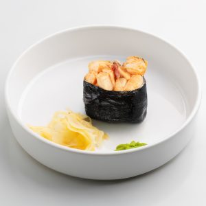 Гункан с острым осьминогом