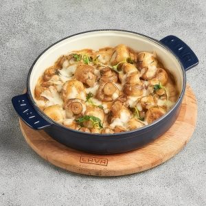 Шампиньоны в сливочном соусе