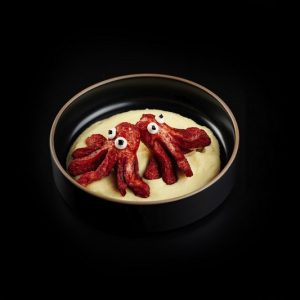 Осьминожки с картофельным пюре