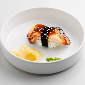 Нигири суши с угрём