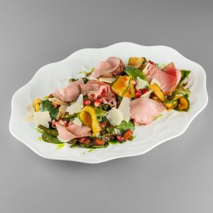 Салат с ростбифом