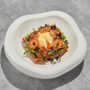 Бельгийская вафля с тигровыми креветками