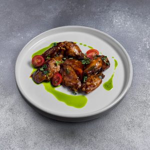 Куриные крылья в глазури терияки